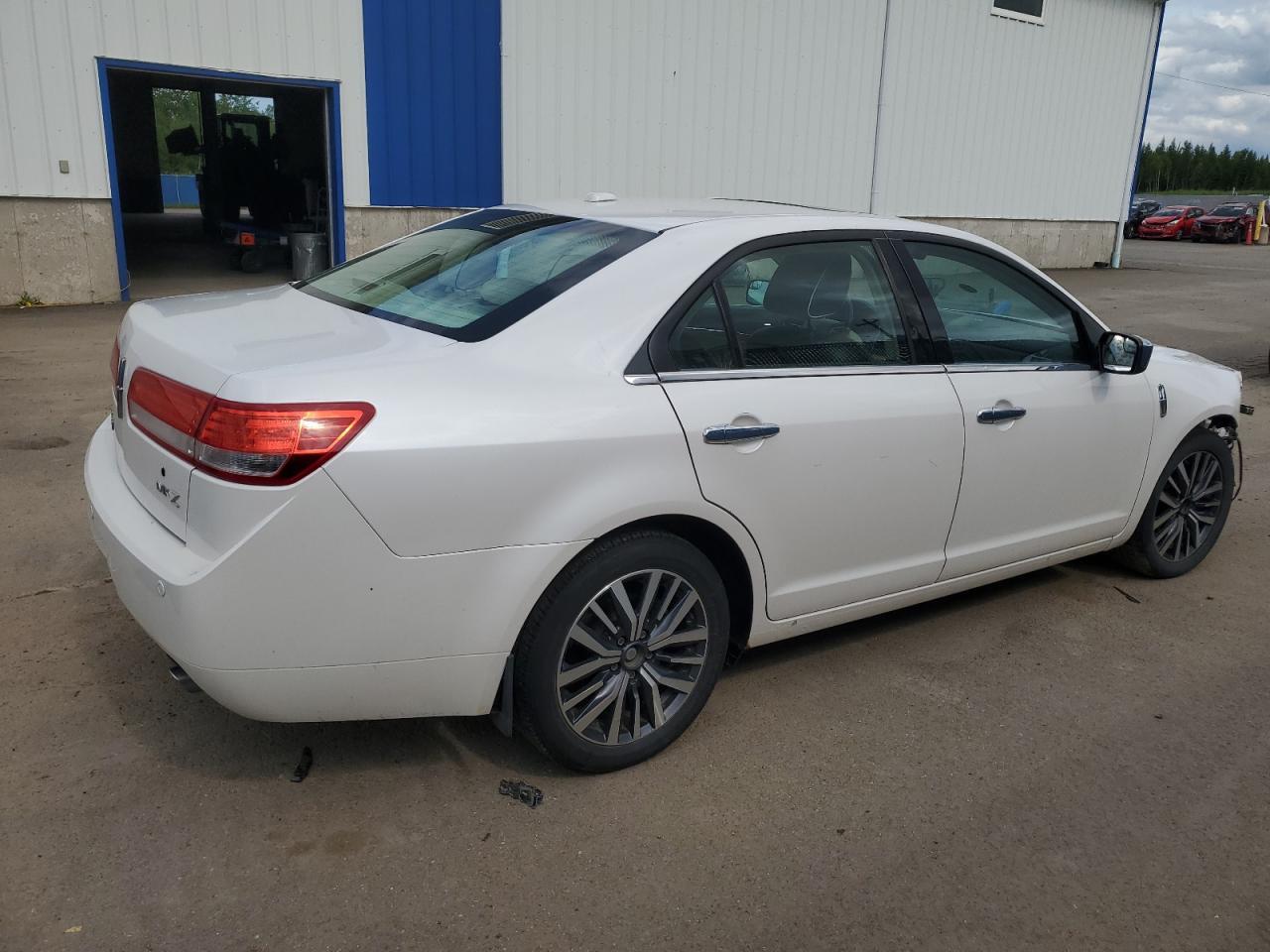 2011 LINCOLN MKZ