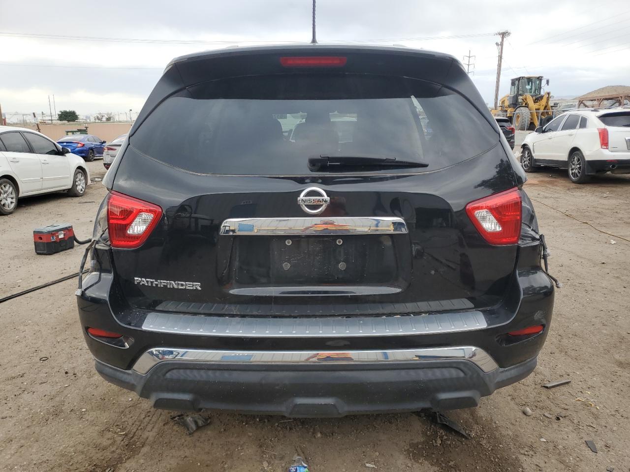 2017 NISSAN PATHFINDER