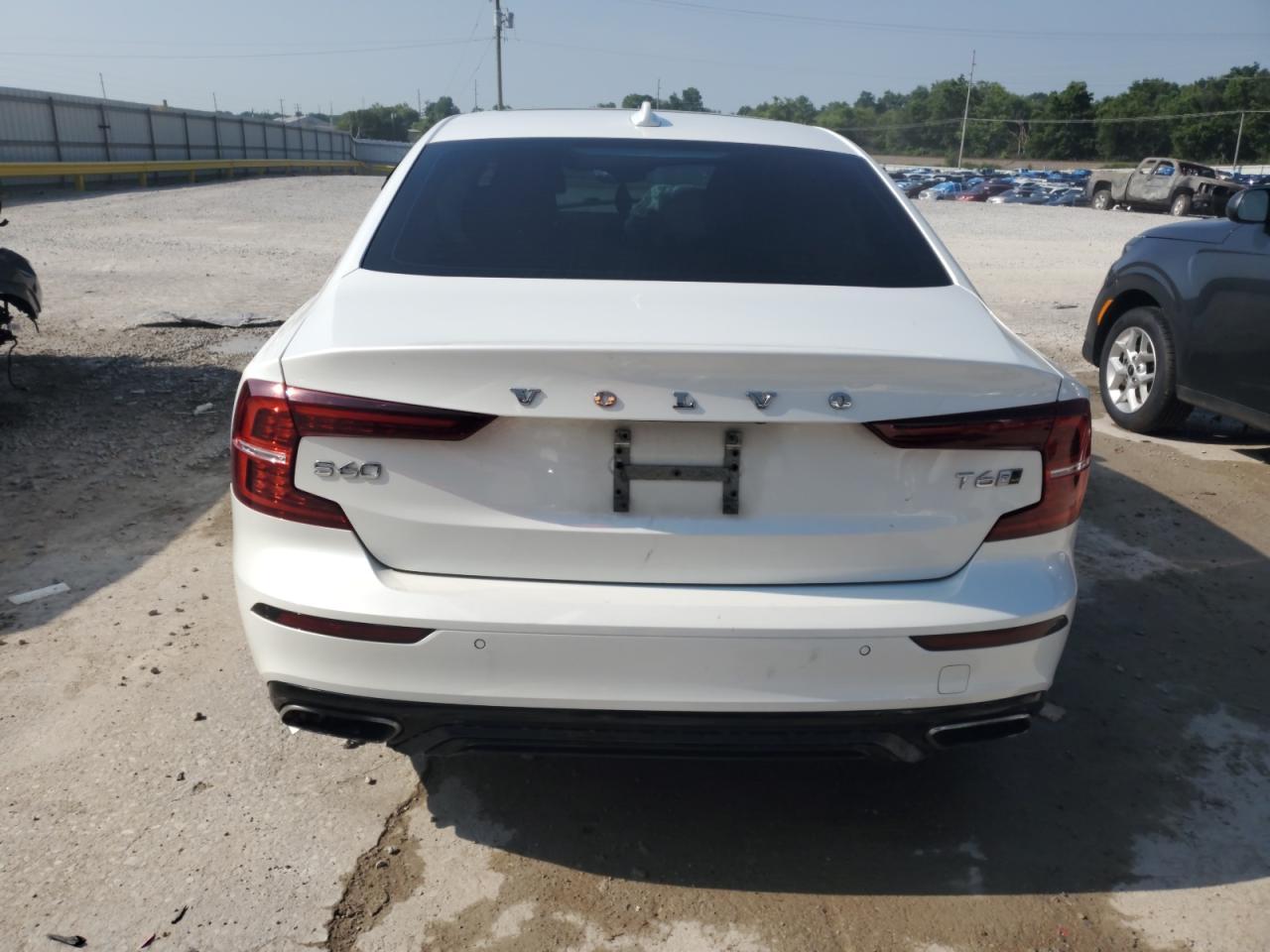2019 VOLVO S60