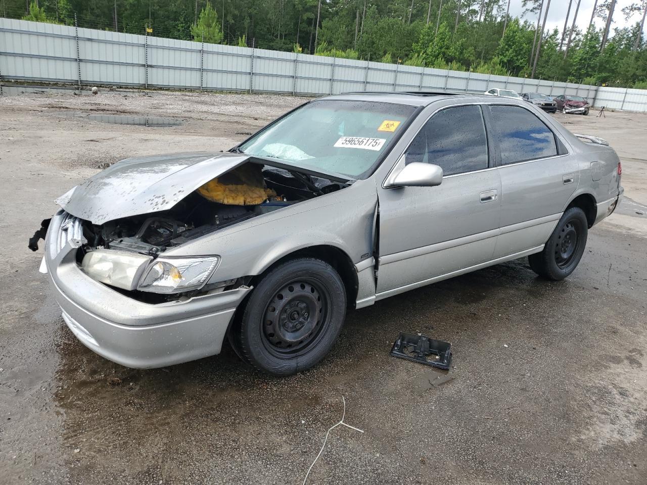 2001 TOYOTA CAMRY