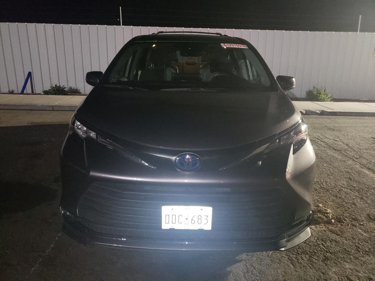 2022 TOYOTA SIENNA