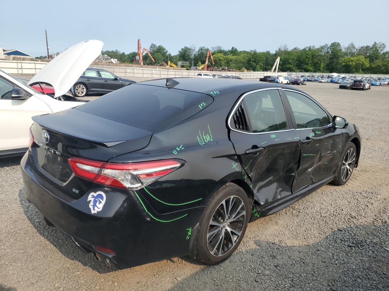2019 TOYOTA CAMRY