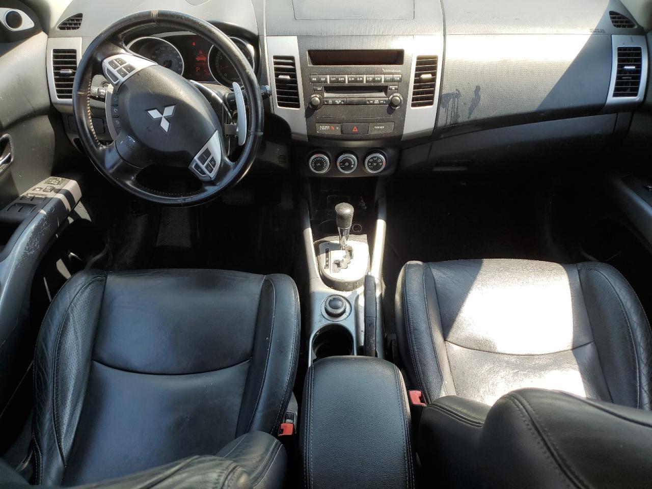 2009 MITSUBISHI outlander