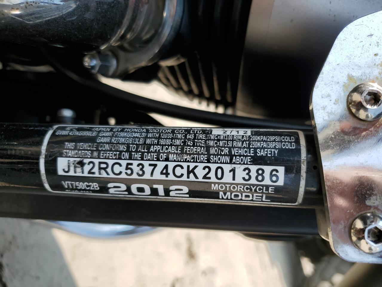2012 HONDA Vt750