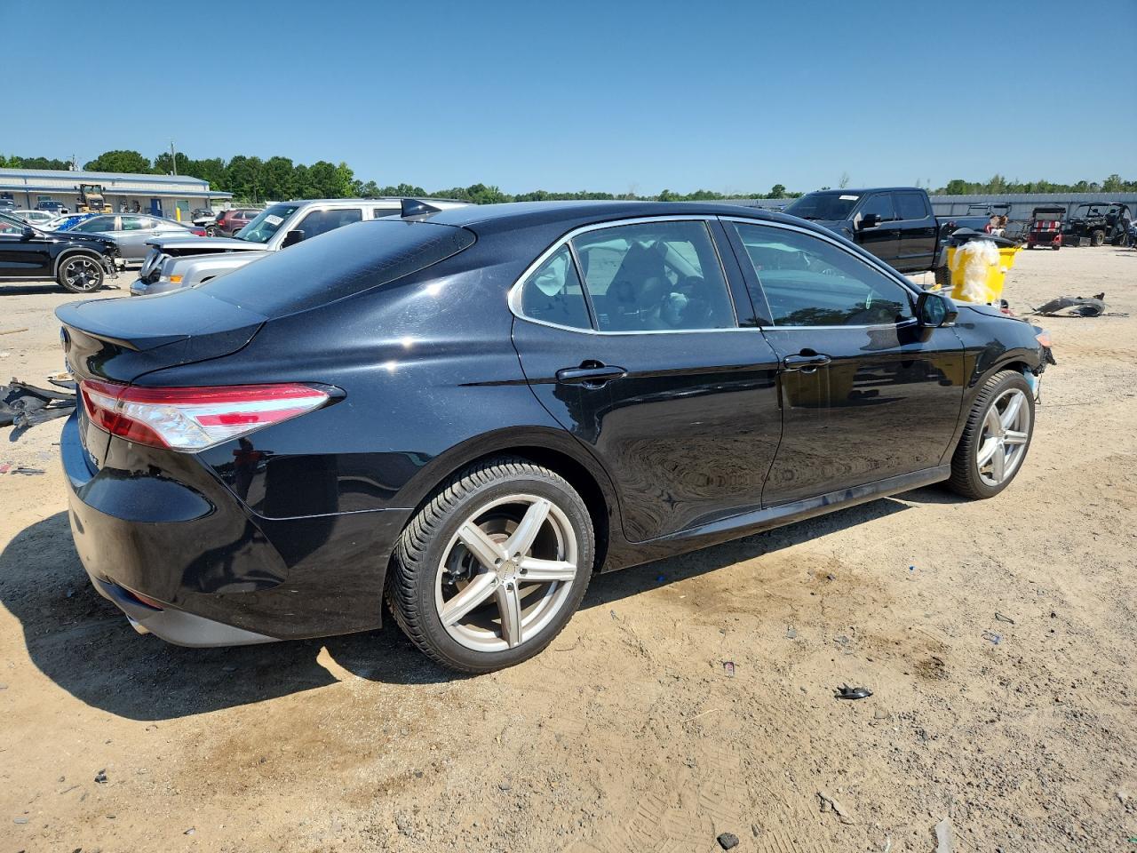 2019 TOYOTA CAMRY