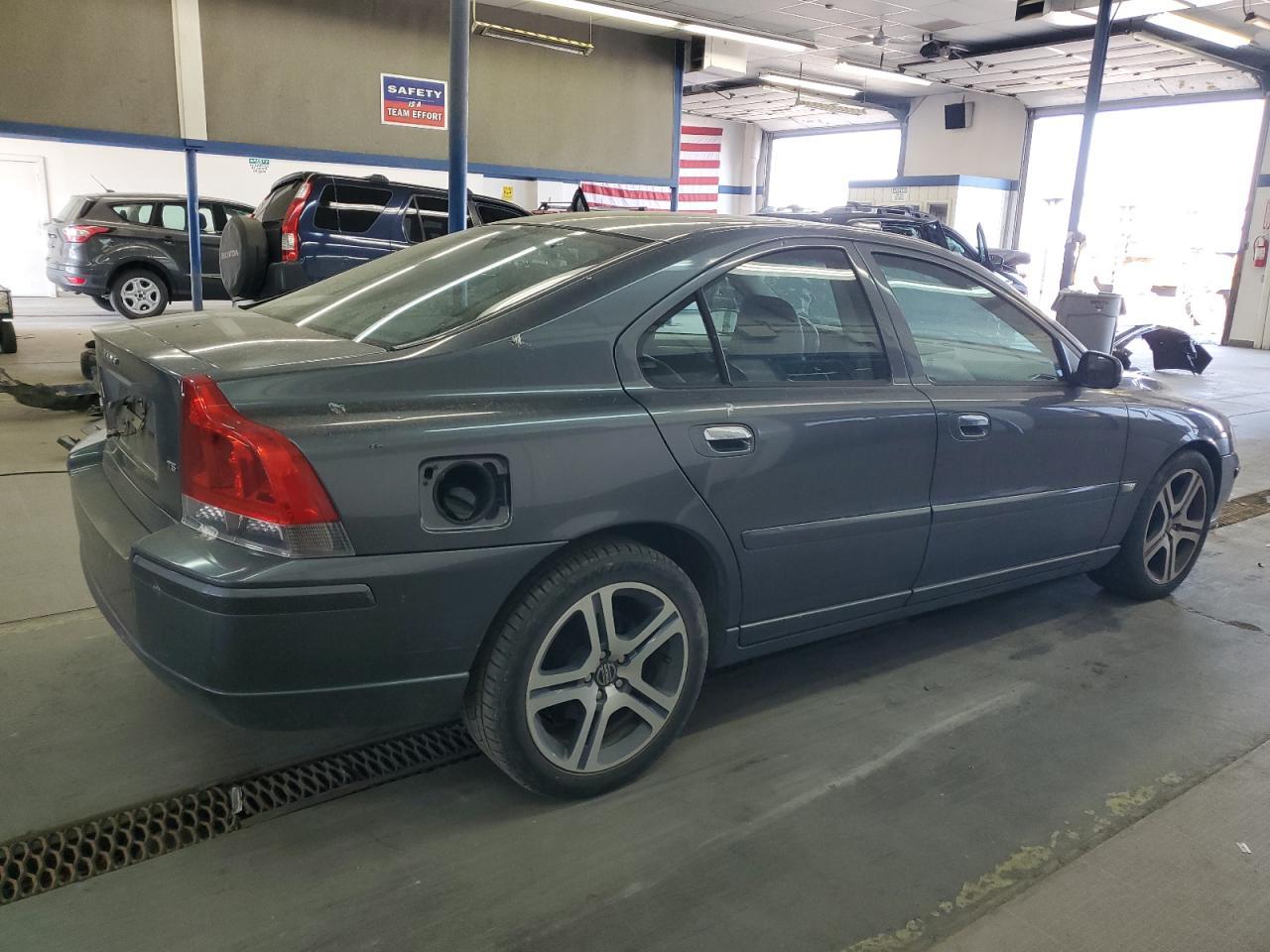 2006 VOLVO S60