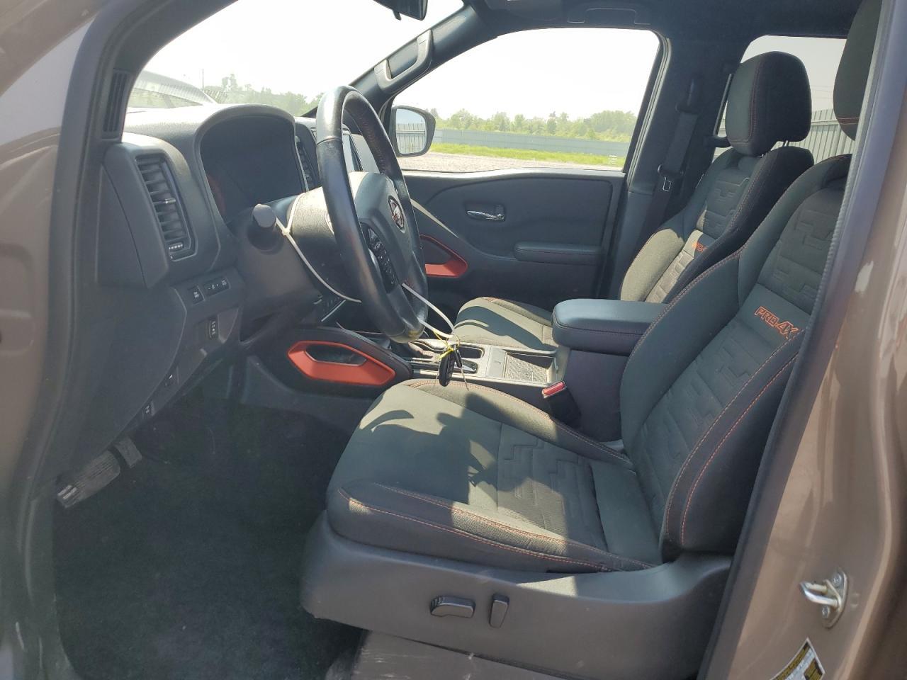 2023 NISSAN Frontier