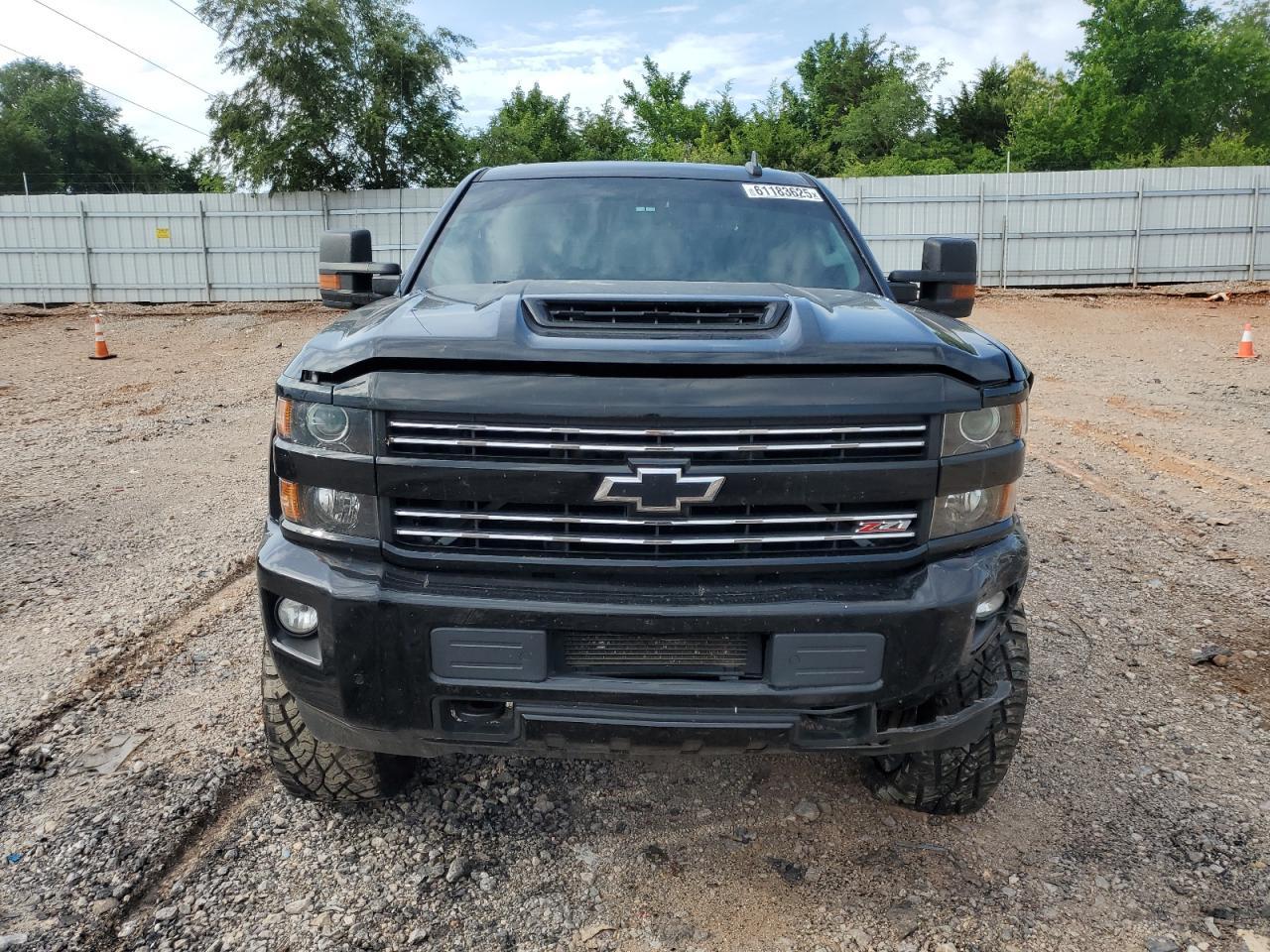 2018 CHEVROLET Silverado