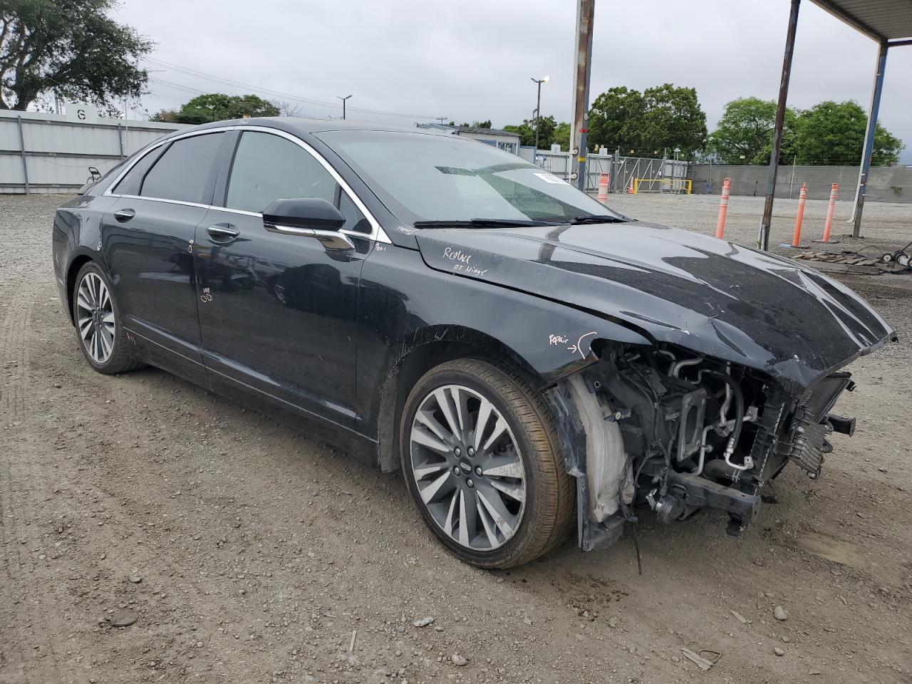 2017 LINCOLN MKZ