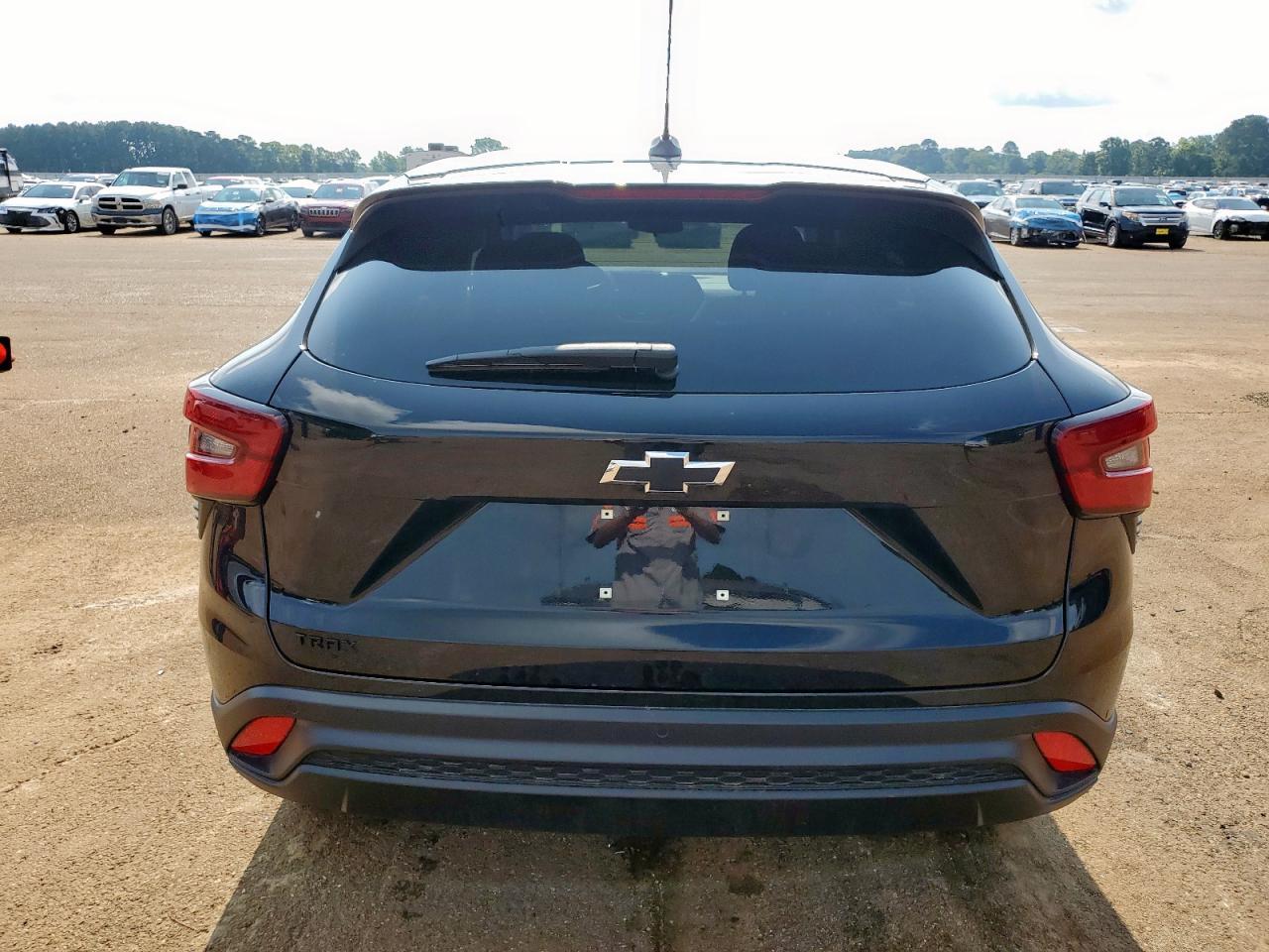2025 CHEVROLET TRAX