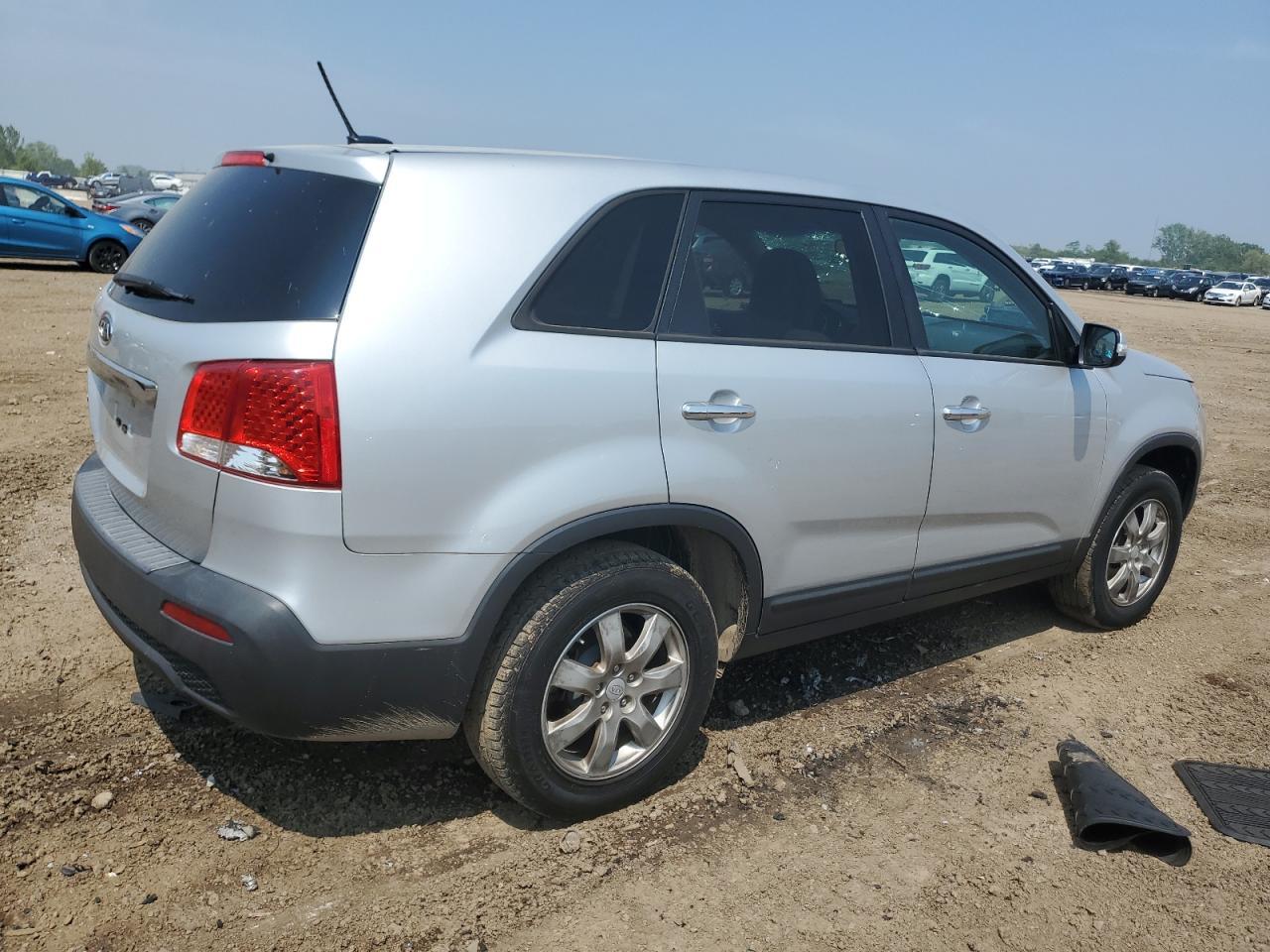 2011 KIA SORENTO