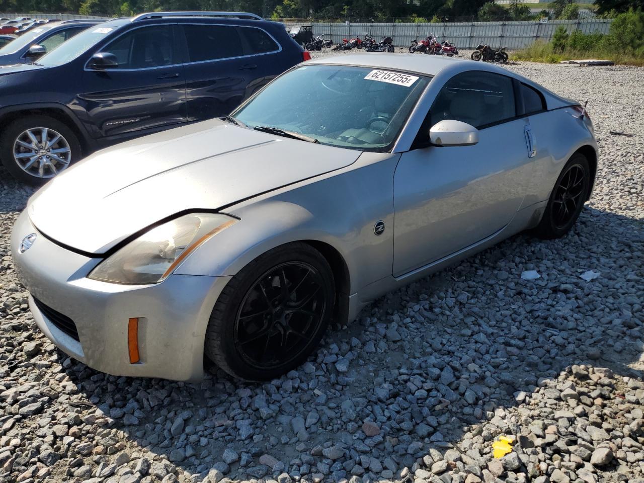 2004 NISSAN Z