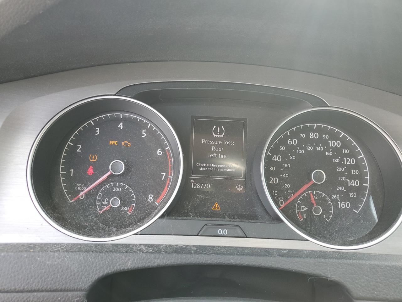 2016 VOLKSWAGEN GOLF