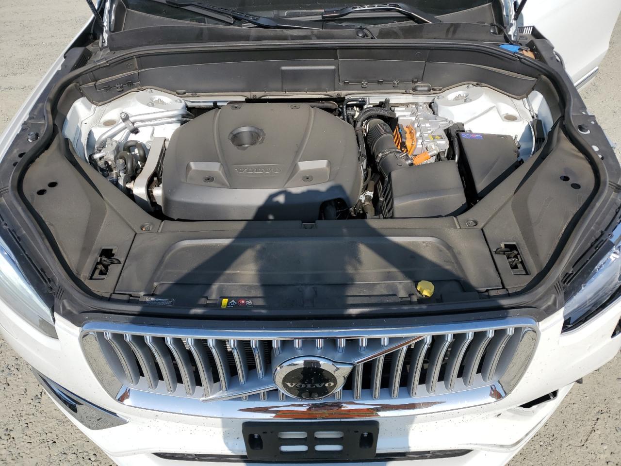 2025 VOLVO XC90