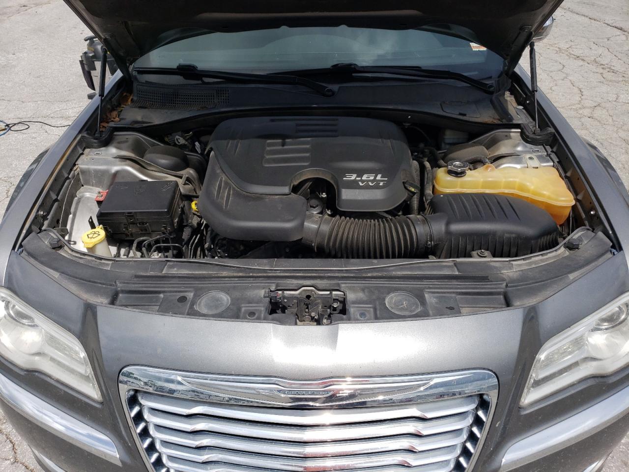 2011 CHRYSLER 300