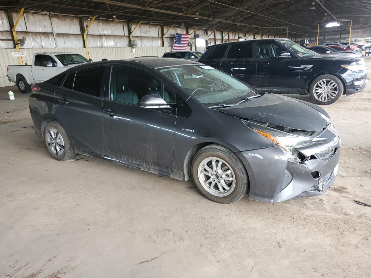 2017 TOYOTA PRIUS