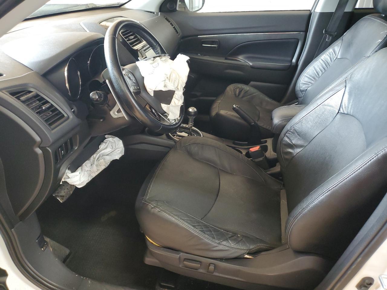2016 MITSUBISHI outlander