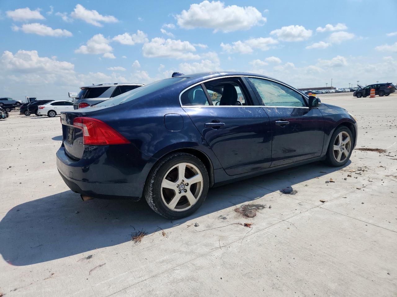 2012 VOLVO S60