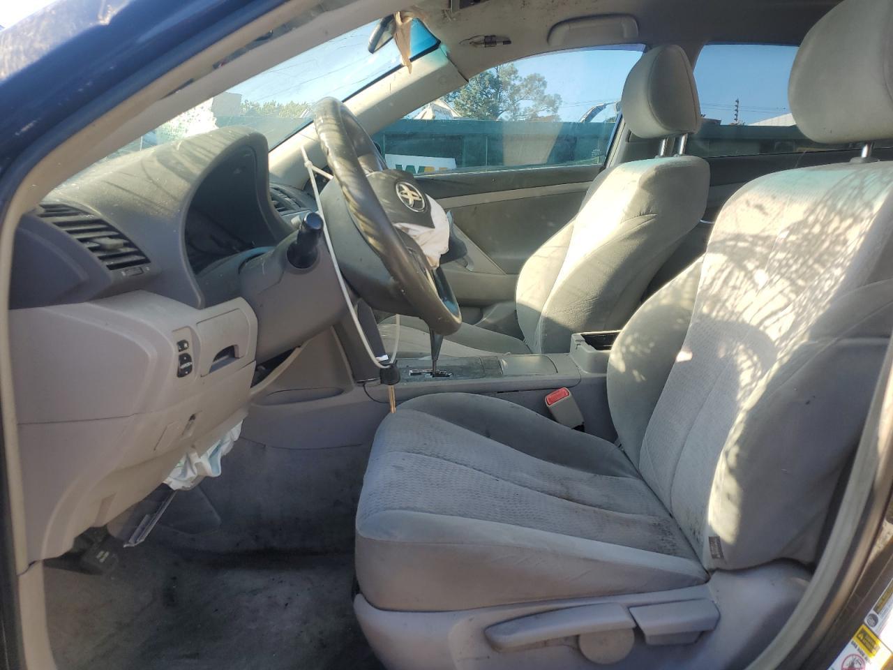 2011 TOYOTA CAMRY
