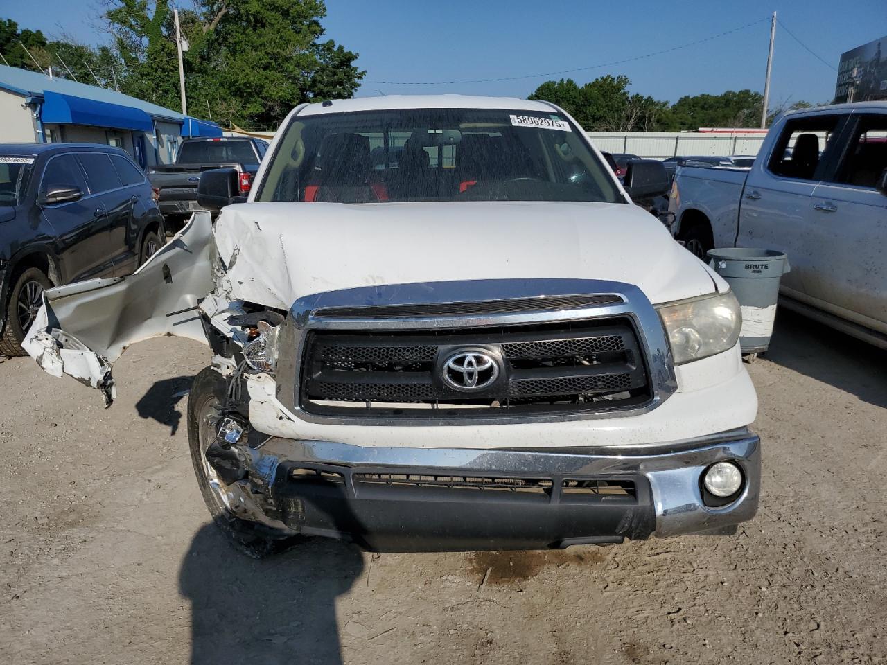 2011 TOYOTA TUNDRA
