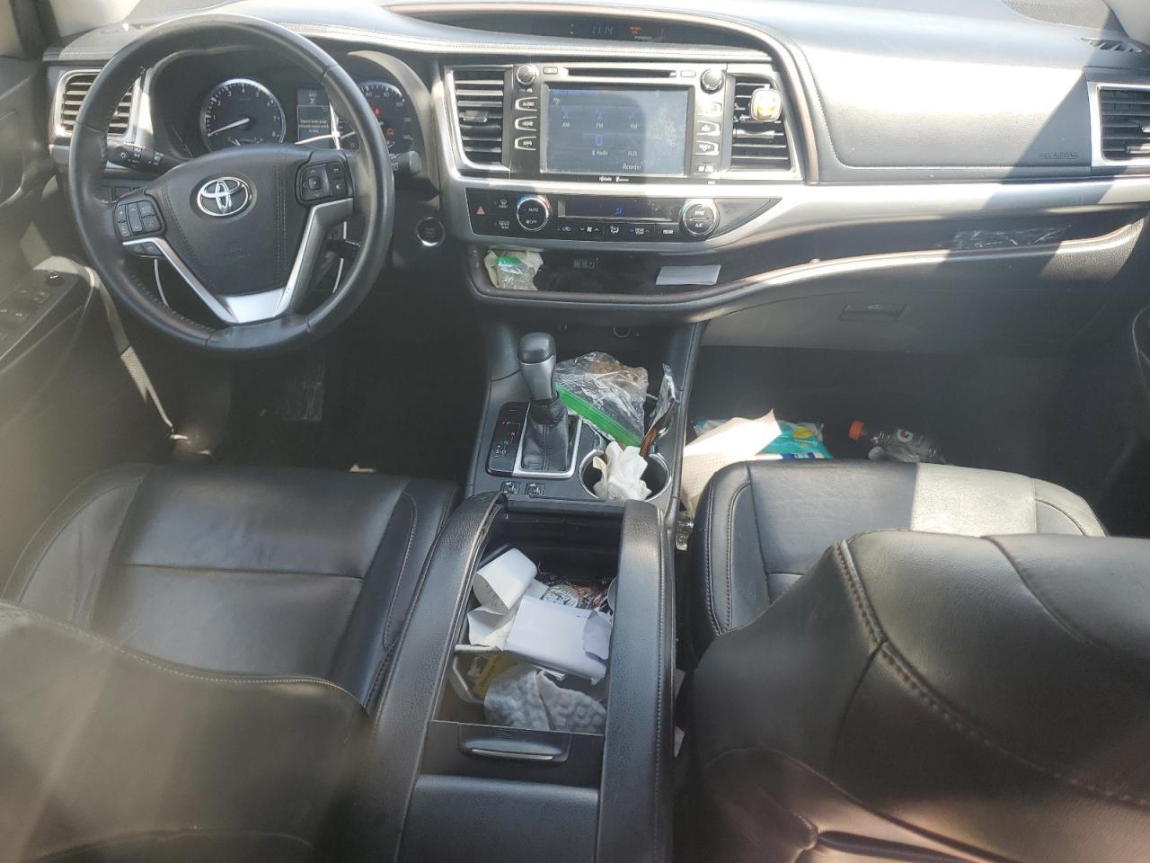 2015 TOYOTA HIGHLANDER
