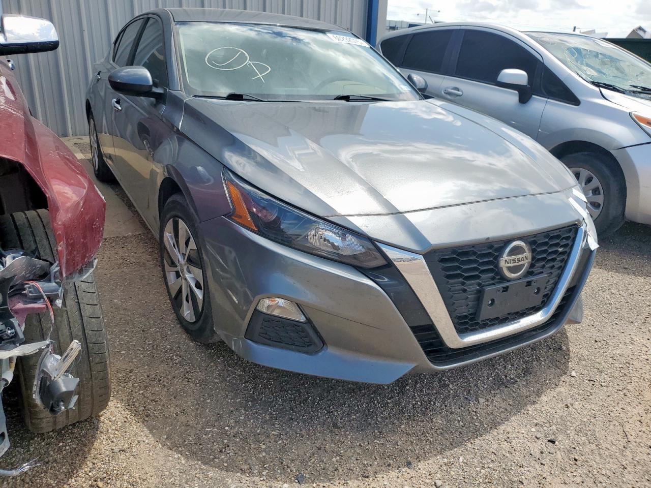 2022 NISSAN ALTIMA