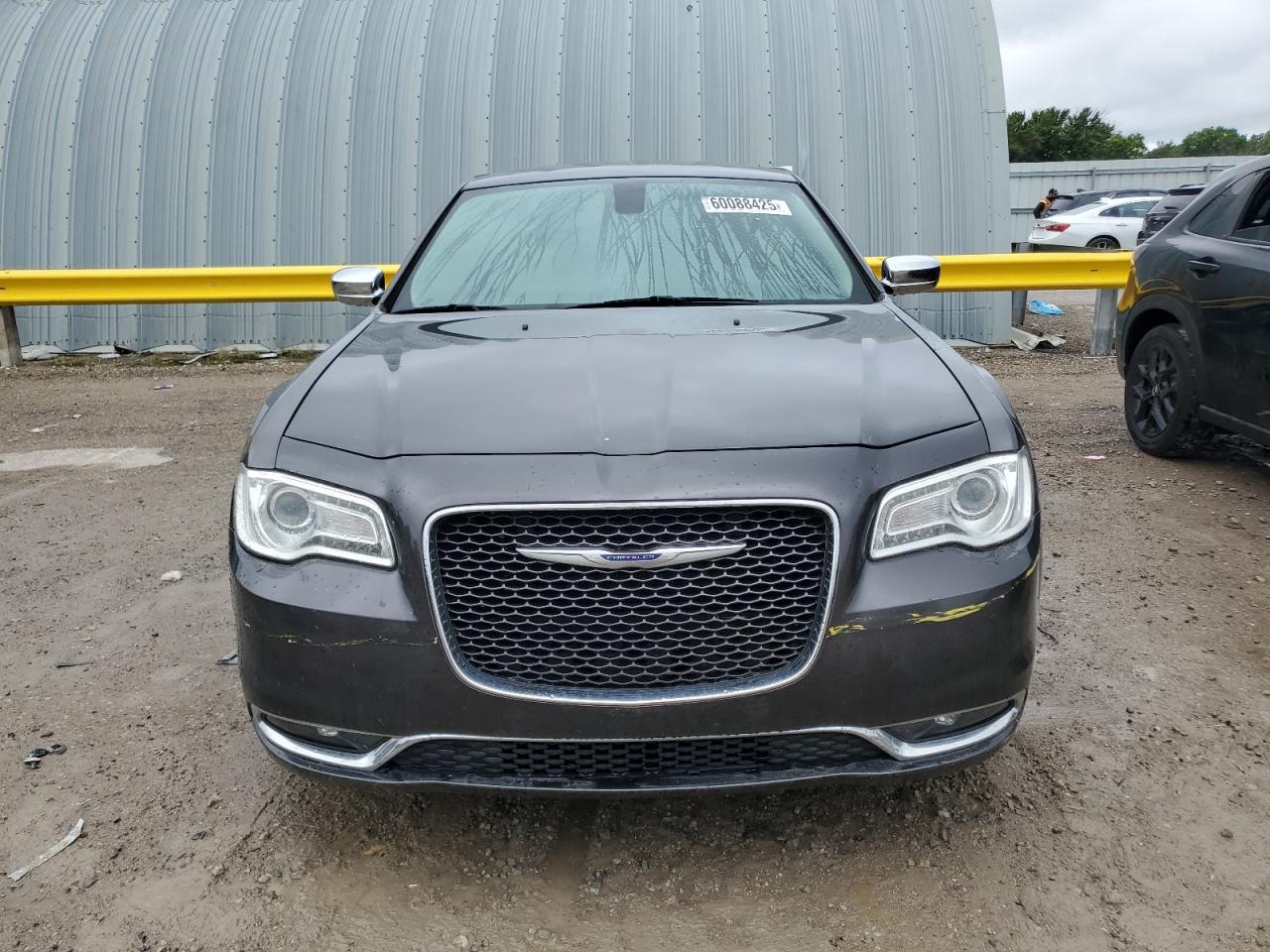 2019 CHRYSLER 300