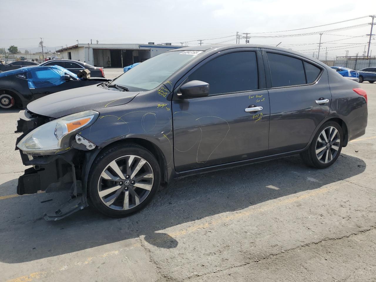 2015 NISSAN VERSA