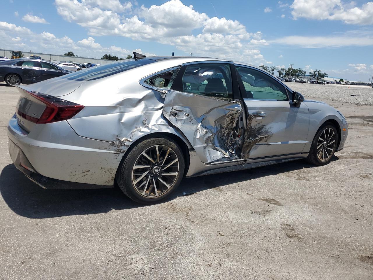 2020 HYUNDAI SONATA