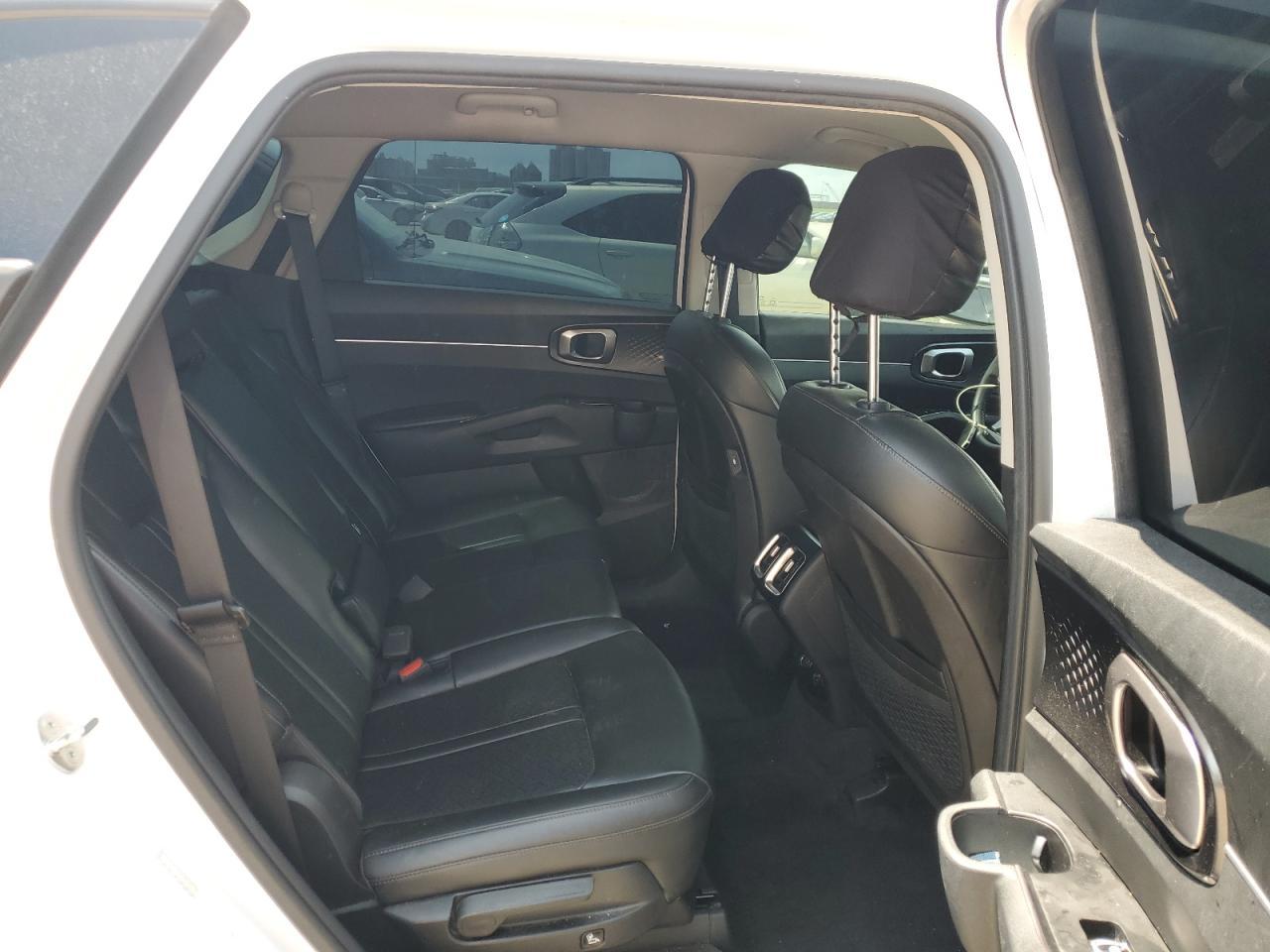 2023 KIA SORENTO