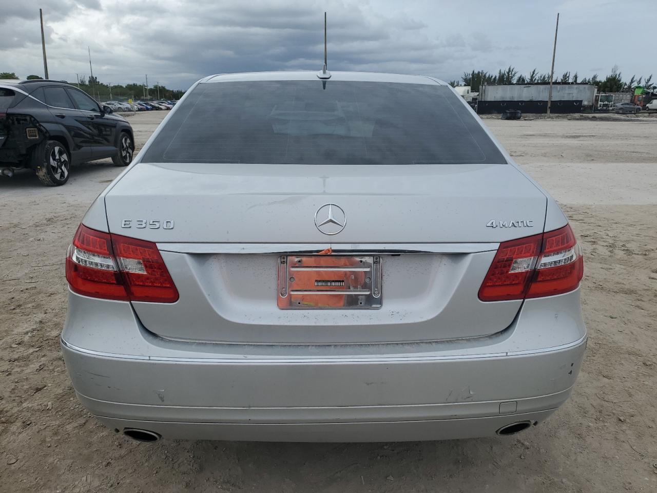 2010 MERCEDES-BENZ E-Class