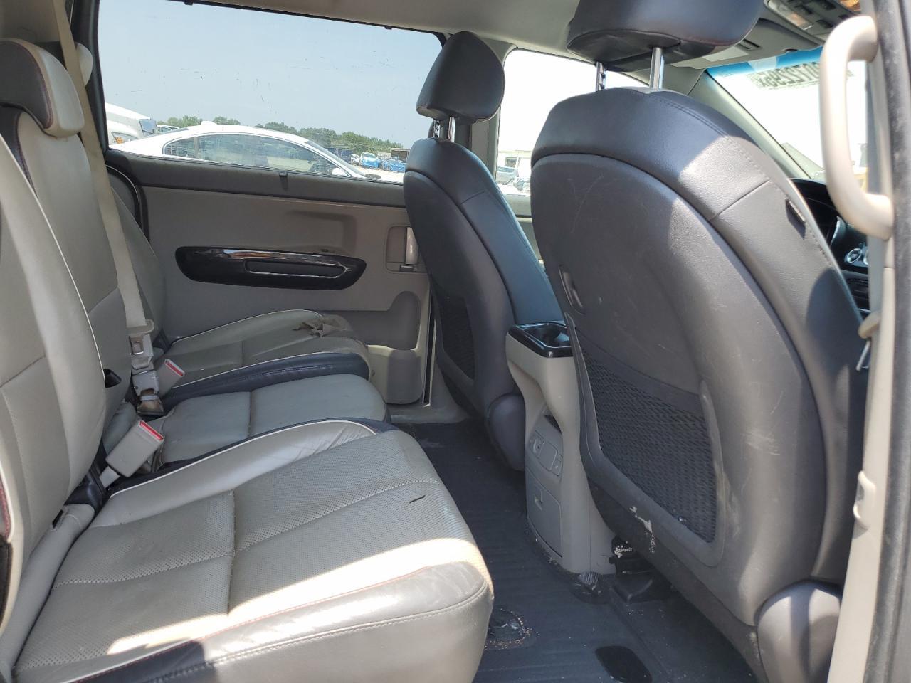 2017 KIA SEDONA