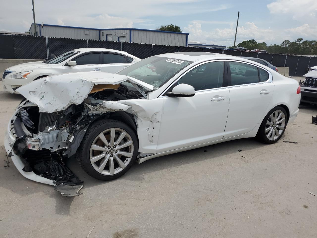 2011 JAGUAR XF