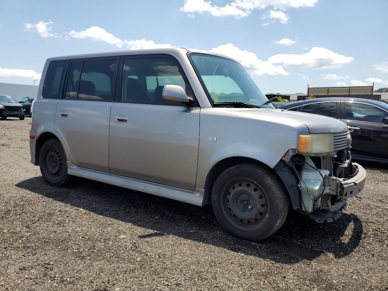 2005 TOYOTA SCION