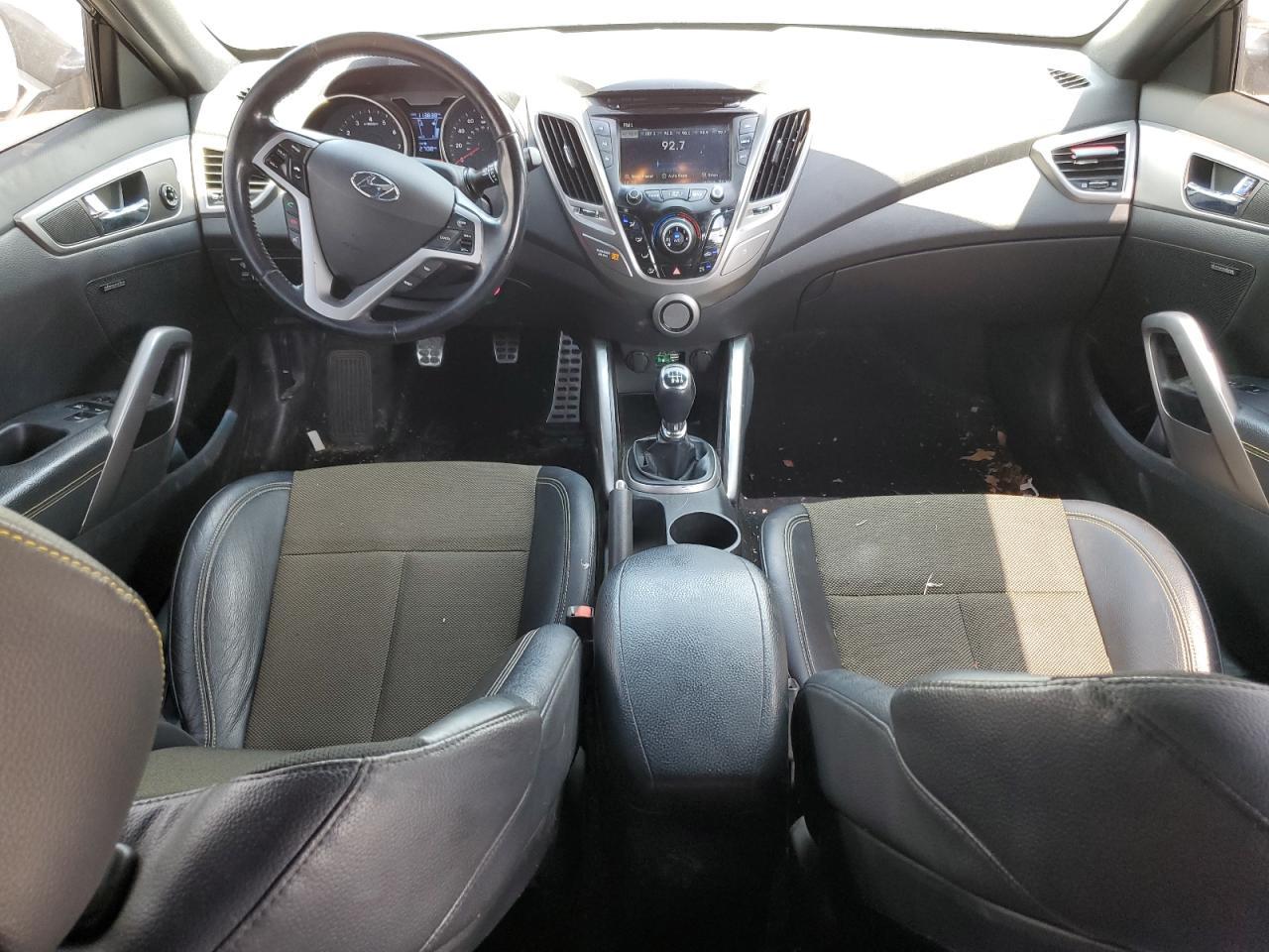 2016 HYUNDAI VELOSTER