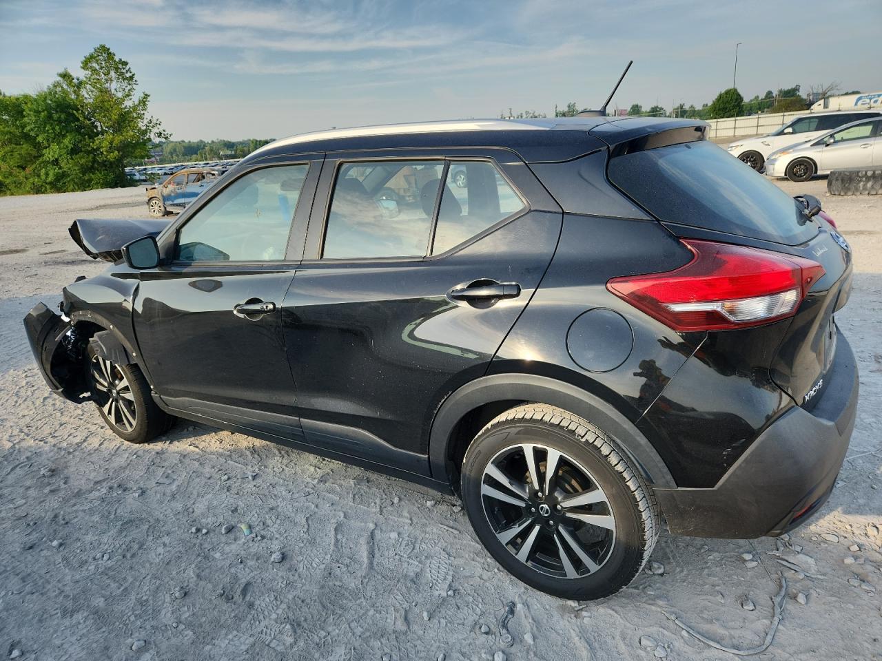 2019 NISSAN KICKS