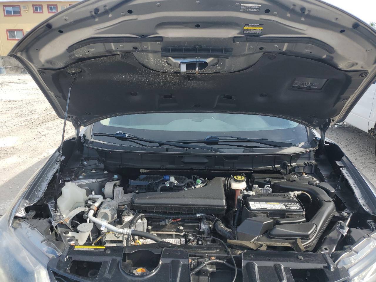 2015 NISSAN ROGUE