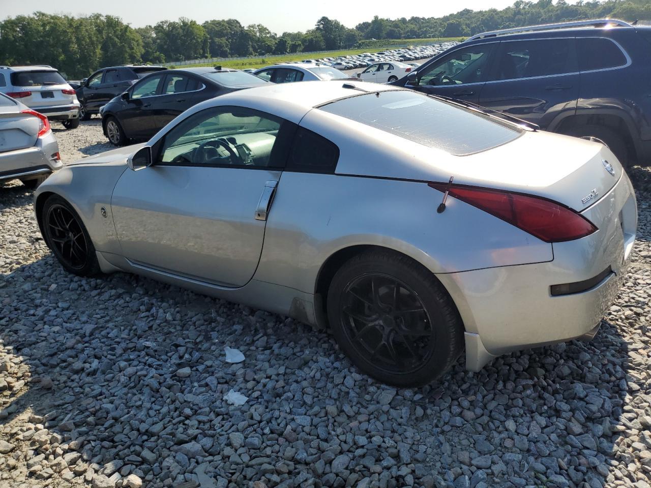 2004 NISSAN Z