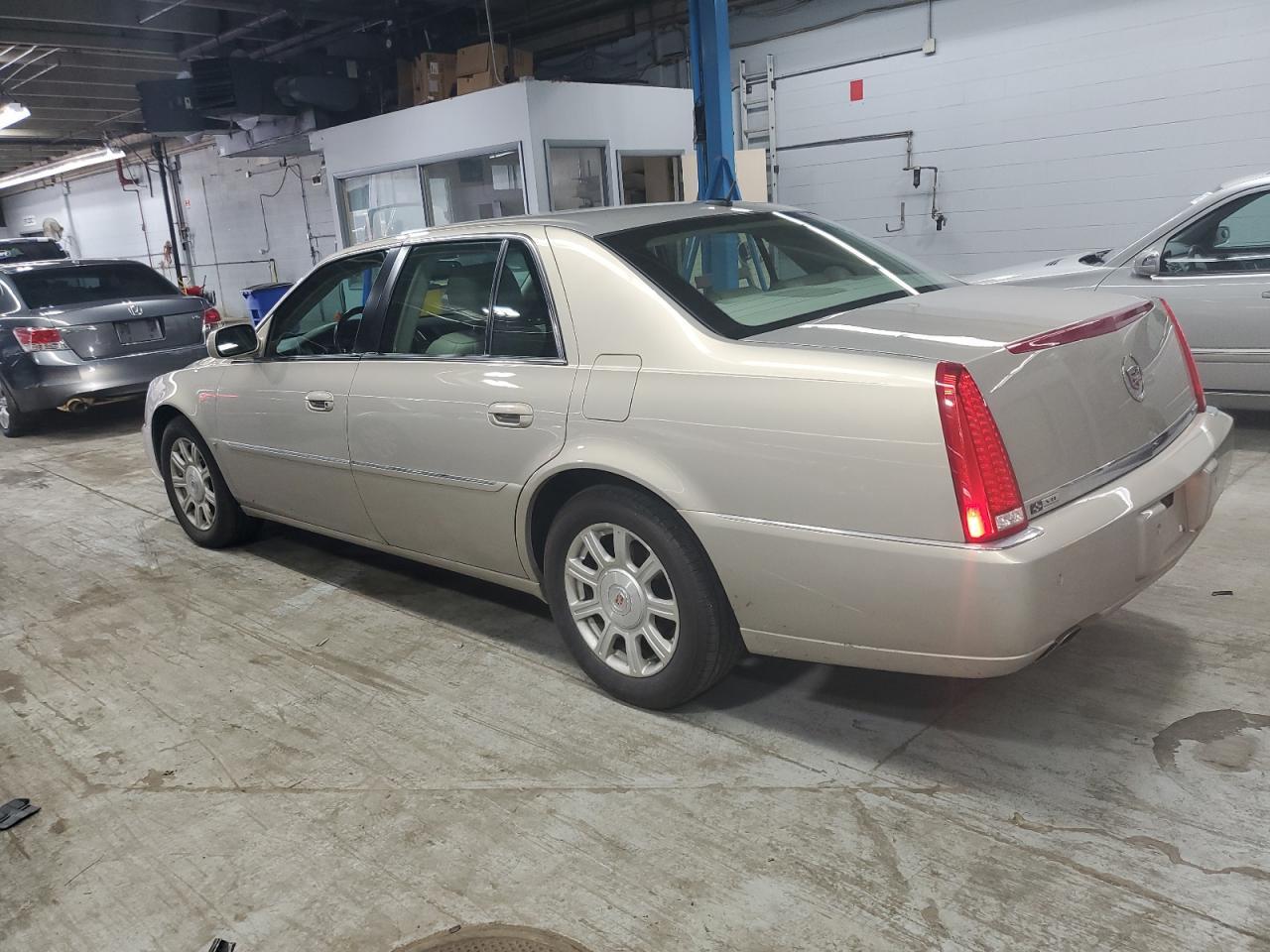 2008 CADILLAC DTS