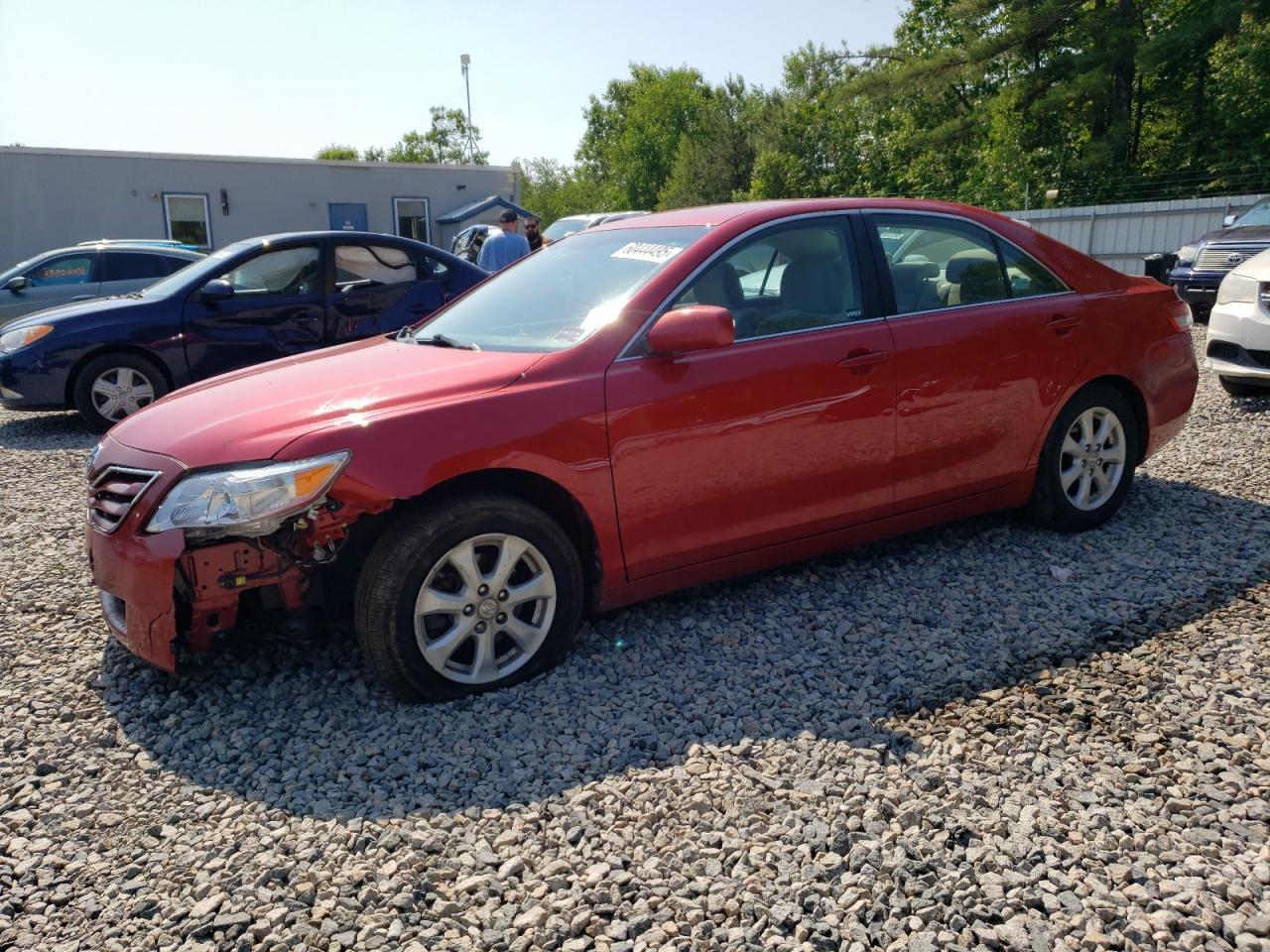 2011 TOYOTA CAMRY
