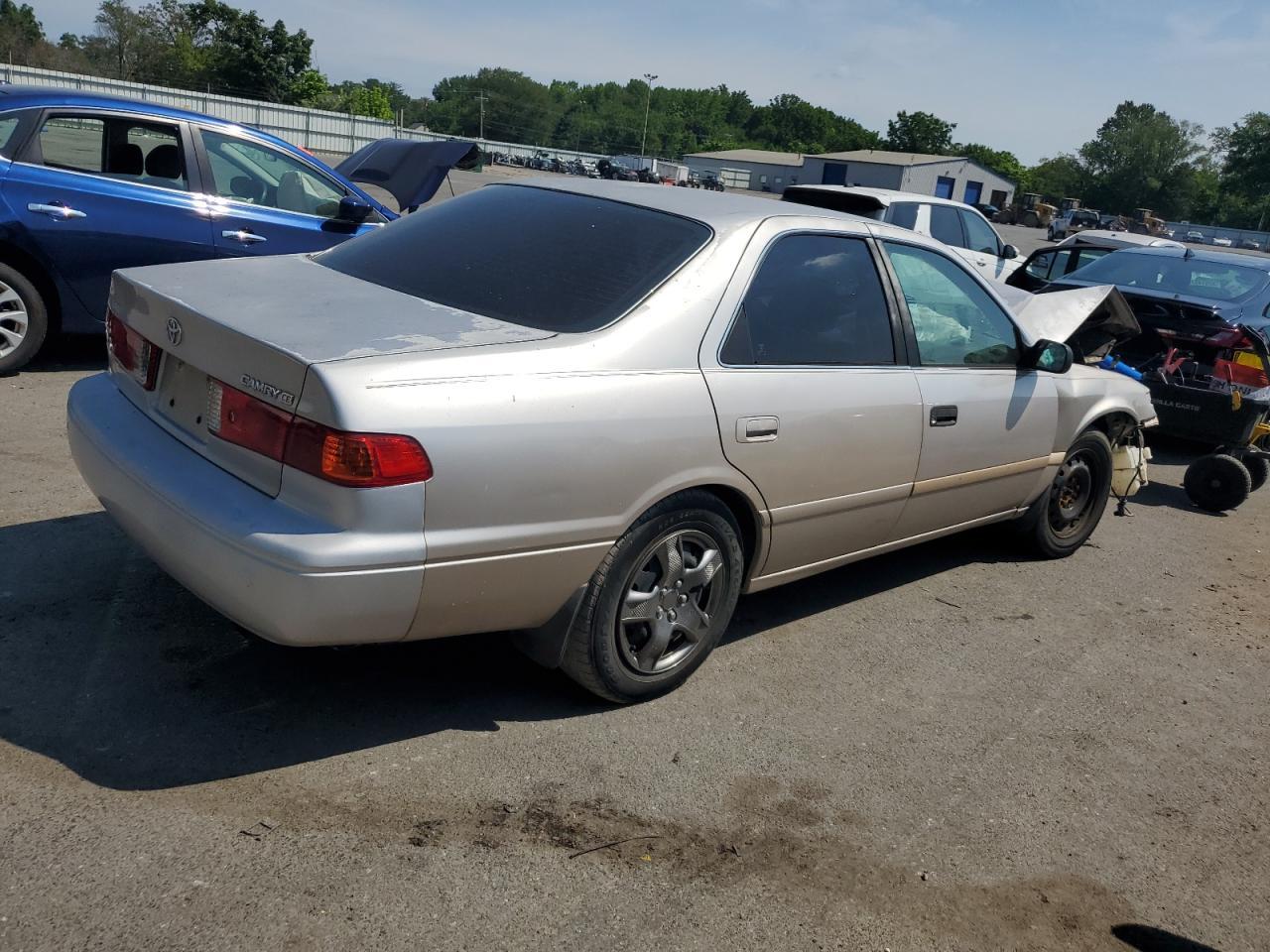 2001 TOYOTA CAMRY