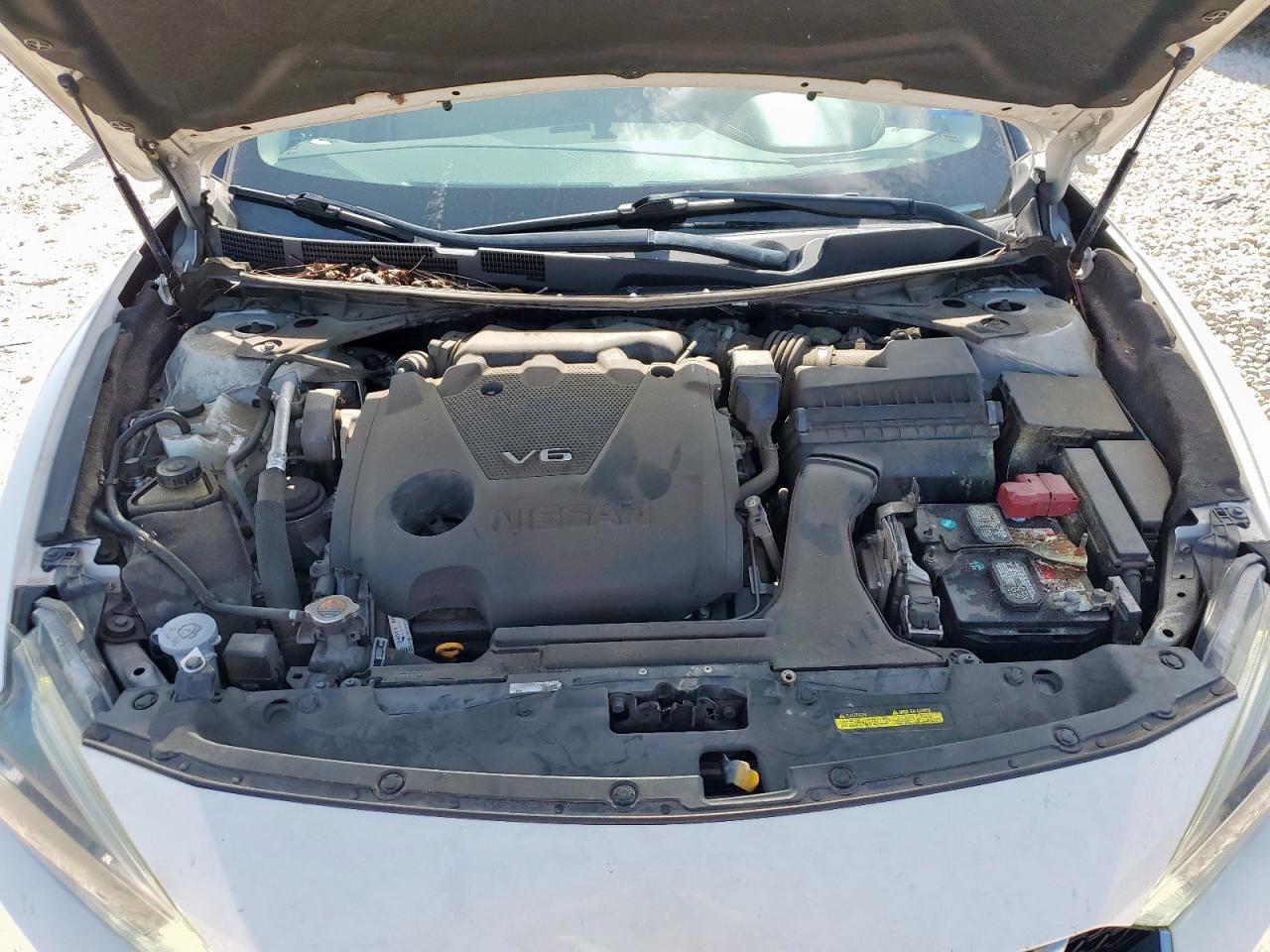 2016 NISSAN Maxima