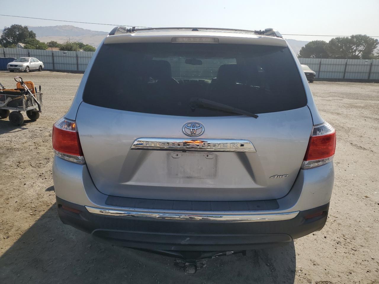 2011 TOYOTA HIGHLANDER