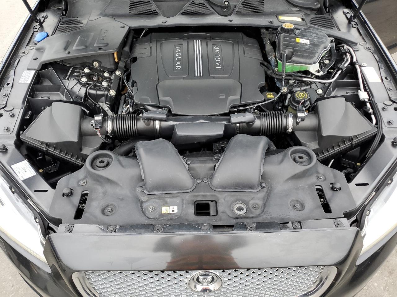 2011 JAGUAR Xj-Series