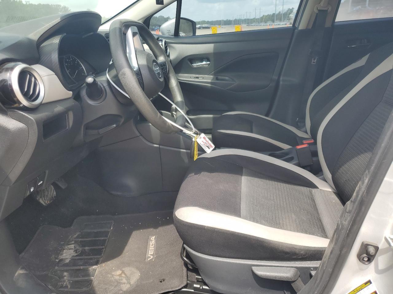 2021 NISSAN VERSA