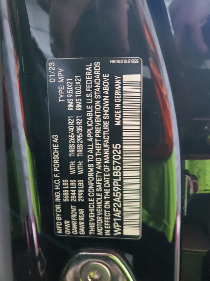 2023 PORSCHE Macan