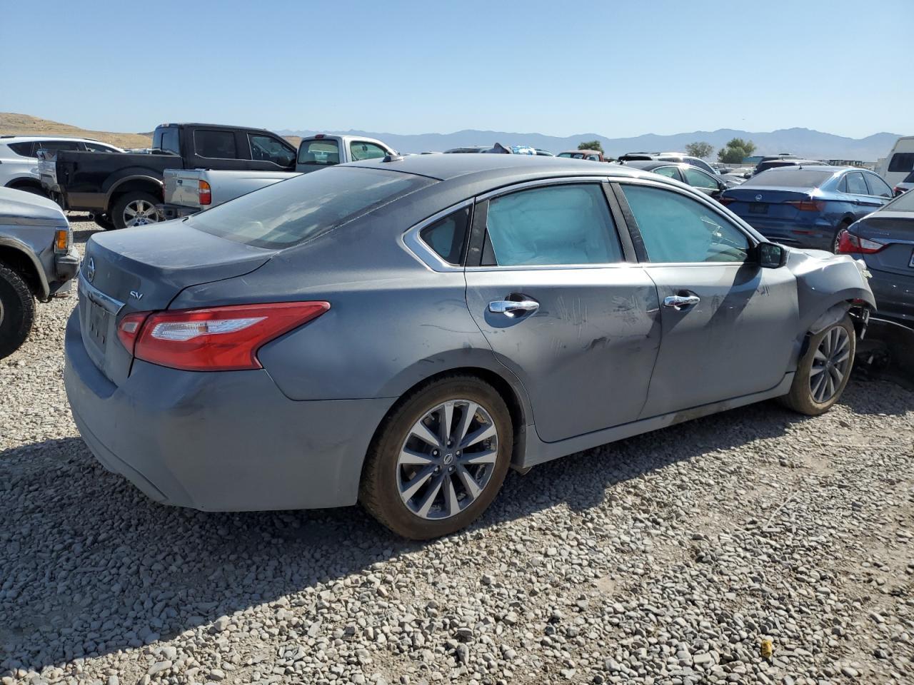 2017 NISSAN ALTIMA