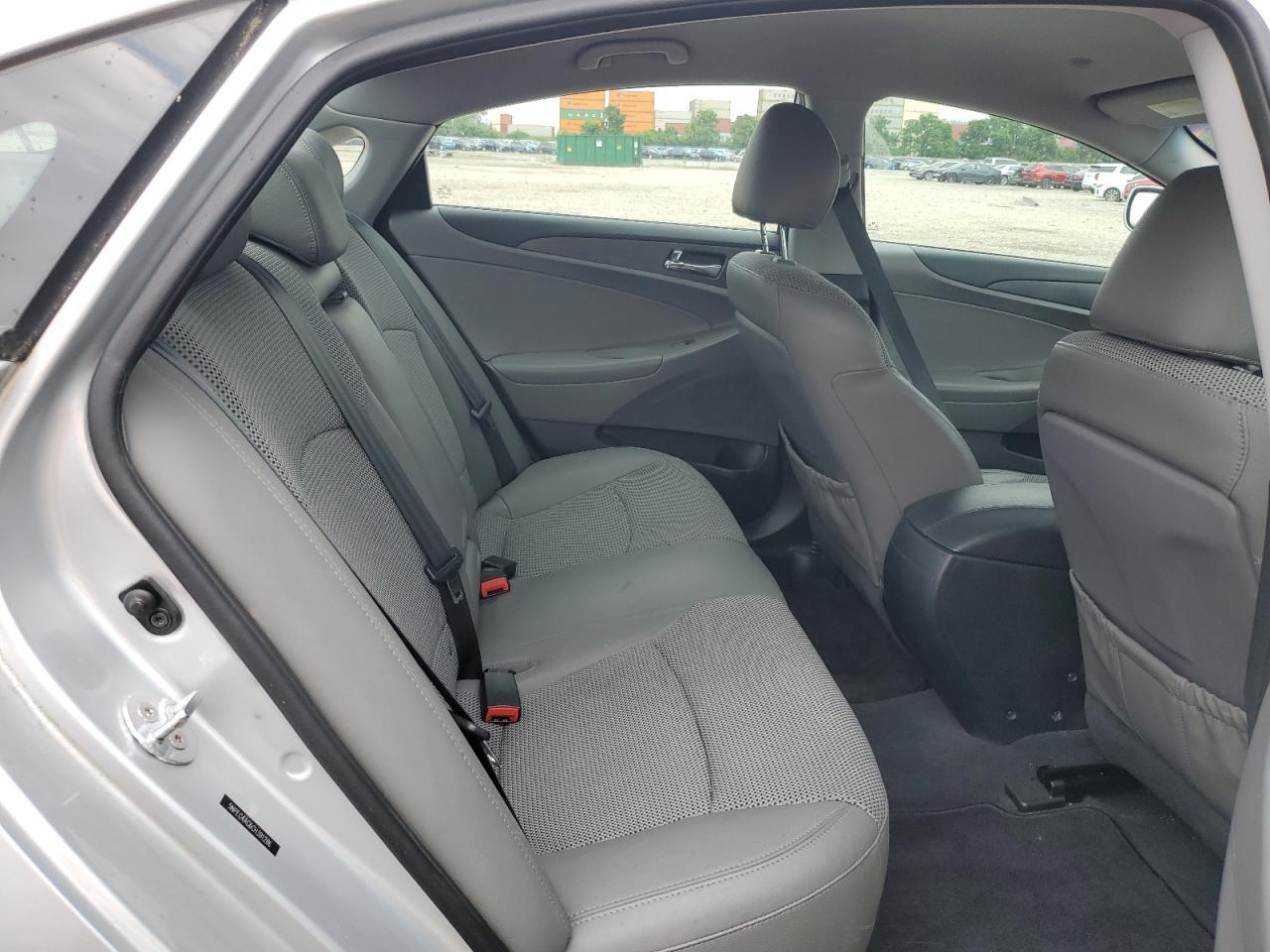 2012 HYUNDAI SONATA