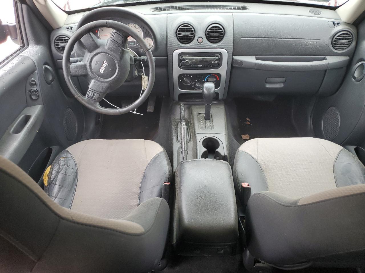 2004 JEEP Liberty