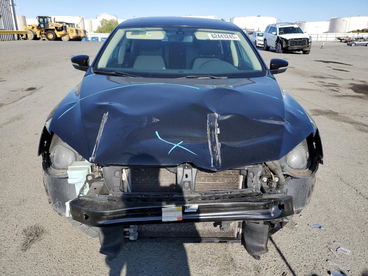 2015 VOLKSWAGEN Passat